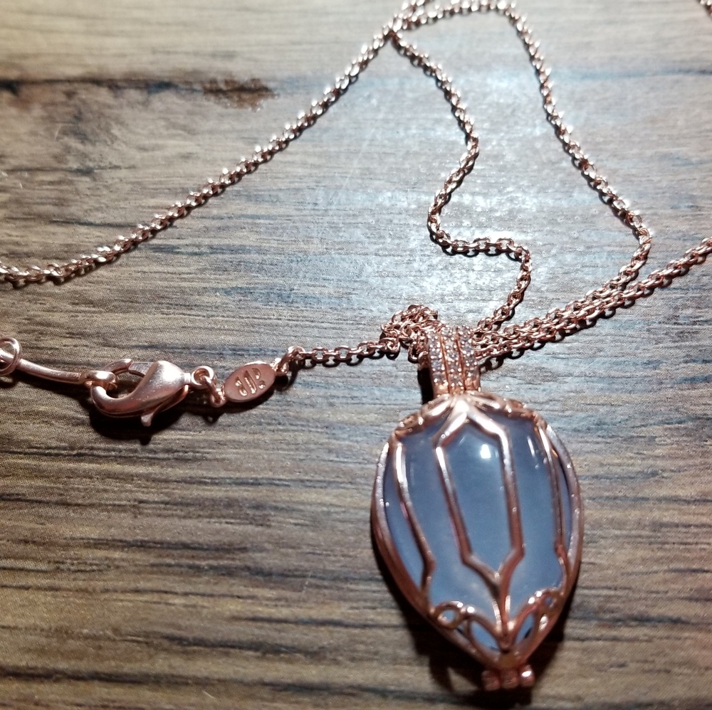 BLUE QUARTZ NECKLACE - Picture 2 of 7